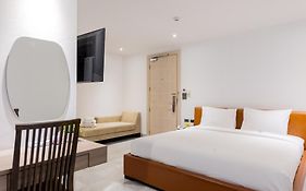 สุโขทัย เรสซิเดนซ์ ร่วมฤดี